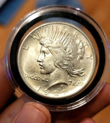 1921 Peace Dollar GEM BU Full Feather Strong Strike, Golden & Original Luster - Image 1 of 4