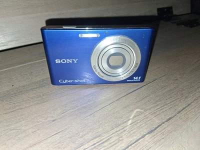 Sony Cyber-shot DSC-W330 14.1MP Digital Camera  No Charger - Image 1 of 4