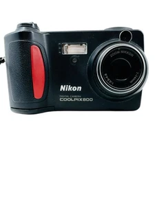 Nikon COOLPIX 800 2.1MP Digital Camera Black A250 - Picture 1 of 6