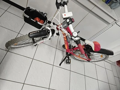 24iger Fahrrad,beidseitig 8 Gang Schaltung Firma Cube,fast neu.250€ Abholung. - Bild 1 von 4