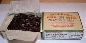 Box Of PFLUEGER Fish Hooks 100 #1 Sheepshead - Picture 1 of 2