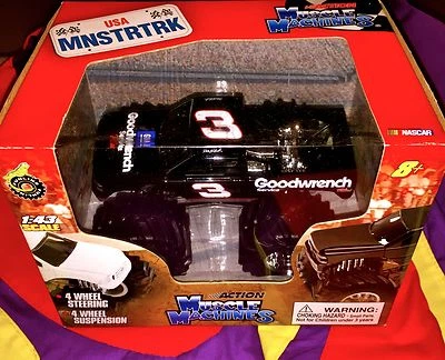 NASCAR 1:43 Diecast Muscle Machines MONSTER TRUCK 4x4 Dale Earnhardt RACING 2004 - Image 1 of 2