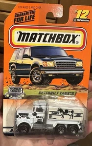 1999 1998 MATCHBOX PETERBILT TANKER Milk Truck Dairy Line Highway Haulers 12 Cow - Picture 1 of 5
