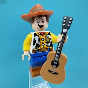 Woody (Normal Legs) toy016 Toy Story 4 10766, 10767 LEGO Minifigure W/ Guitar - Picture 1 of 9