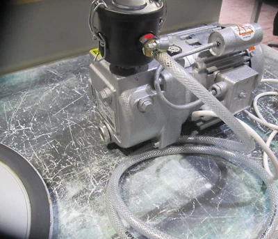 Busch RB 0006 C Vakuumpumpe  *neu*  Drehschieber Vakuumpumpe ölgeschmiert - Bild 1 von 4