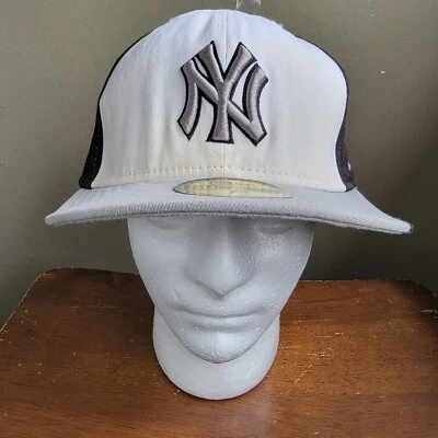 Sombrero New Era 59Fifty New York Yankees Gris Blanco Negro Logo de Nueva York Talla 73/4 Foto 1 de 4
