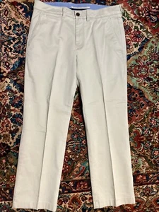 LL BEAN MENS STANDARD FIT COTTON STRAIGHT LEG FLAT FRONT CHINO PANTS 33/29 - Picture 1 of 2