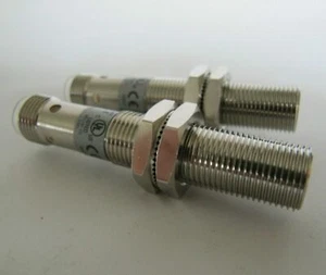 (NEW) Allen-Bradley Inductive Proximity Sensor Cat. 872C-D3CP12-D4 Ser E - Picture 1 of 3