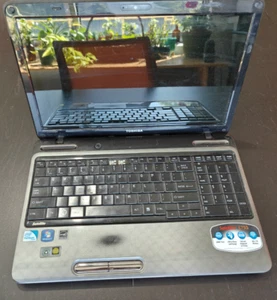 FOR PARTS Toshiba Satellite L755-S5248 with Boot / Power Issues - Picture 1 of 3