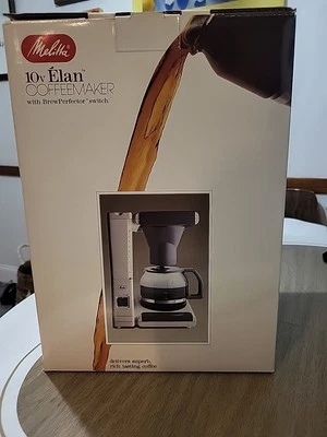 Cafetera Melitta 10v ELAN 10 tazas blanca con caja 1986 nueva de stock Foto 1 de 4
