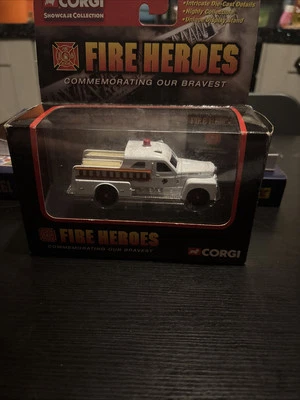 Corgi CS90056 Fire Heroes 1951 Seagrave 70th Anniversary Pumper - Image 1 of 4