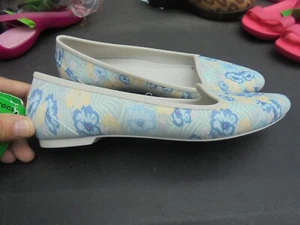 Nuevo Crocs Eve Gráfico Plano Para Mujer 7 Dorado Floral - Imagen 1 de 3