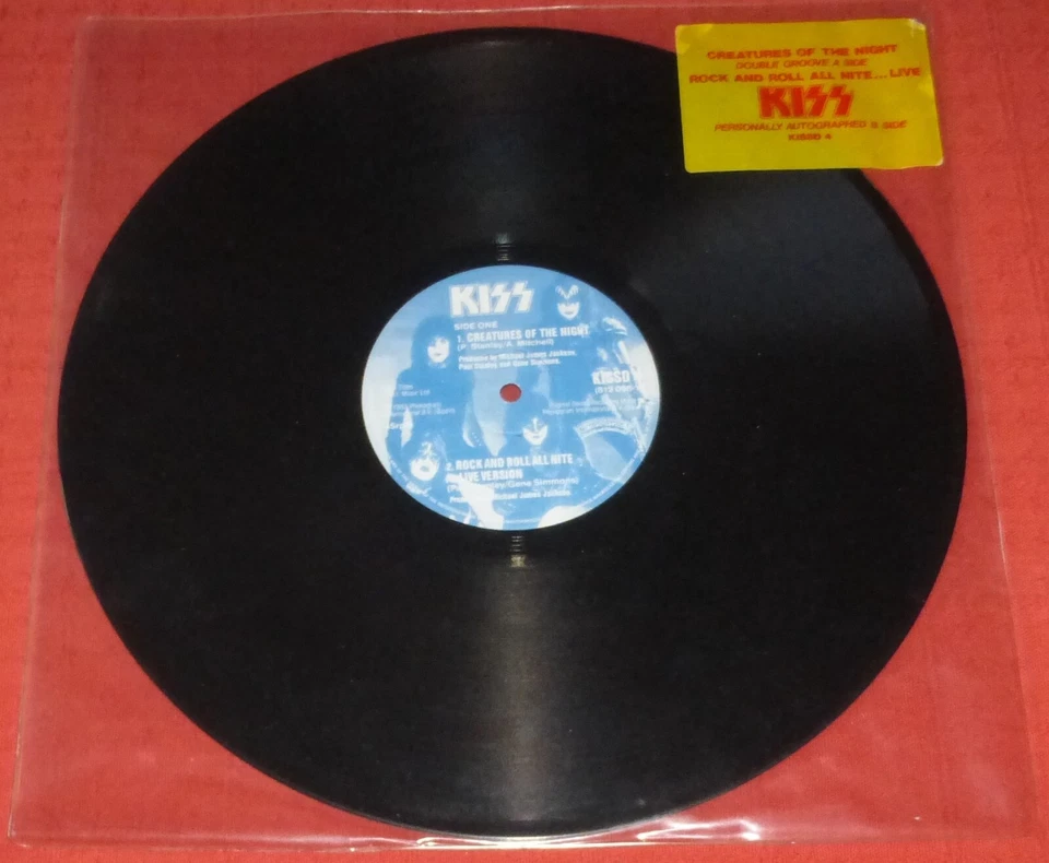 KISS-UK 12" VINYL SINGLE-CREATURES OF THE NIGHT-LTD EDITION-ETCHED AUTOGRAPHS Foto 1 de 4