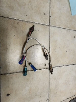 2003-2004-05-2006-2007-08-2009-2010-2011 Lincoln Town Car 3 piezas sensores de escape Foto 1 de 2