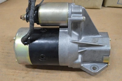 1985 1986 1987 1988 NISSAN MAXIMA STARTER 2330016E04R 3.0 LITER Foto 1 de 4