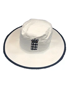Sample Mens CASTORE ENGLAND 1 DAY CRICKET SUN HAT Cap White Navy Summer Small - Picture 1 of 5