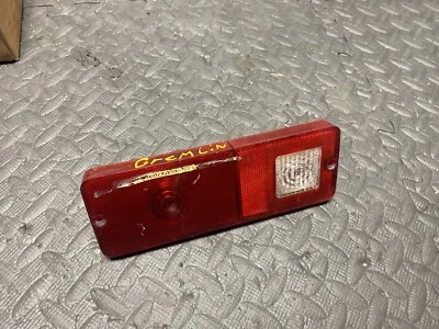 Lente de luz trasera derecha lado pasajero AMC Gremlin 1973-1976 OEM 3658666 - AIRST-3 Foto 1 de 4