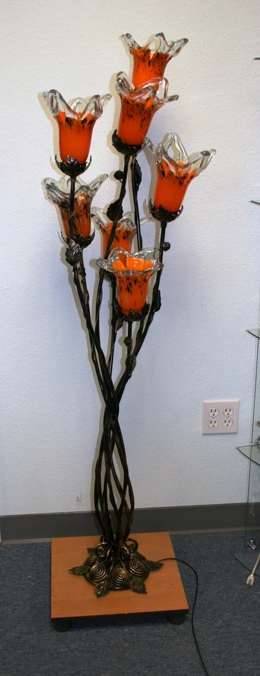 Современная напольная лампа из кованого железа и 7 оранжевых стеклянных абажуров Европа/Румыния - Изображение 1 из 4