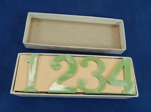 Green Celluloid Bridge Table Markers Lot of 4 in Box 2 Inches Tall Vintage - Picture 1 of 13