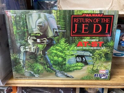 STAR WARS ROTJ AT-ST WALKER 1/100 SCALE MODEL KIT - Image 1 of 2