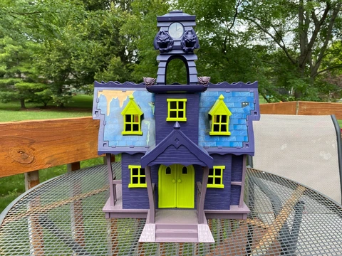 Scooby Doo Goo Crew Haunted Mansion With Goo Turret Playset Cover