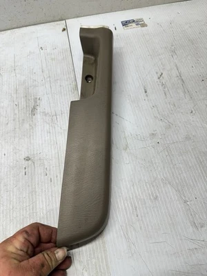 04 Nissan Pathfinder Panel Puerta Izquierda Apoyabrazos Plástico Marrón Tostado OEM T12 Foto 1 de 4