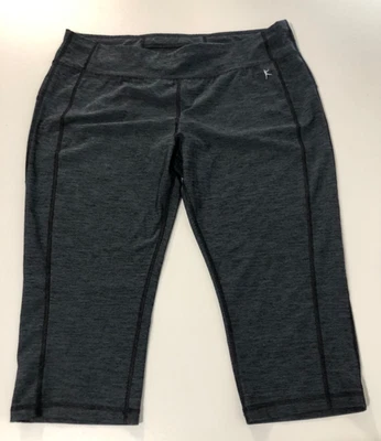 Pantalones Legging Capri Cortos Atléticos Para Mujer Danskin Now Ajustados Gris Talla XL/XG 16-18 Foto 1 de 4