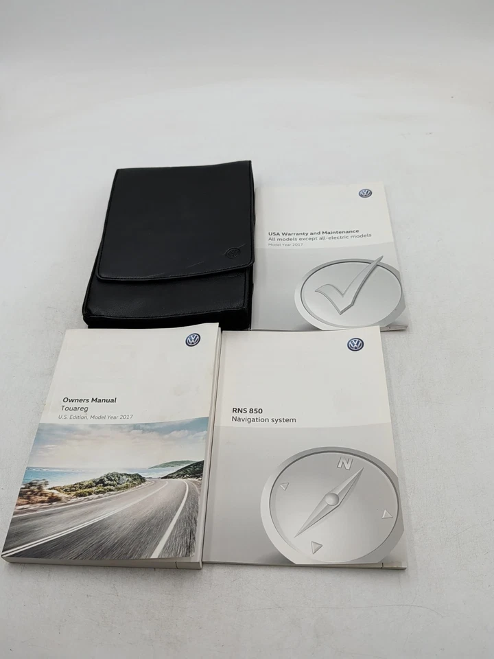 Volkswagen Touareg 2017 manual del propietario con estuche y navegación Executive Sport  Foto 1 de 4