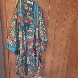 Go Softly Oriental Print Long 2 XL Ladies Gown Robe - Picture 1 of 7