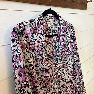Covington Top 女式 XL 3/4 袖纽扣紫色花卉衬衫休闲职业 — 第 1/4 张图片