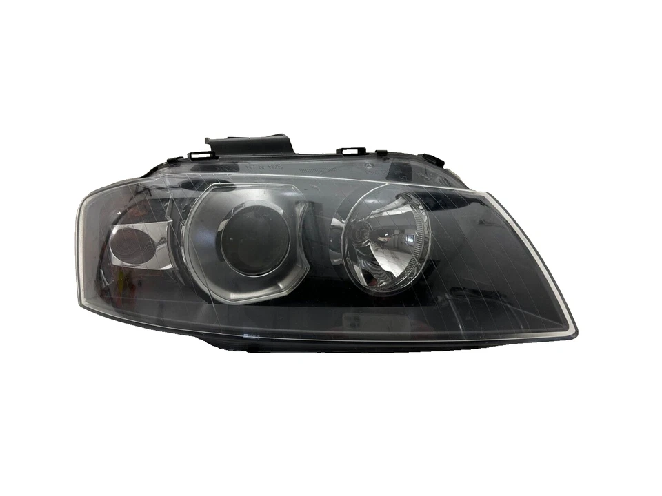 Scheinwerfer rechts Xenon Audi A3 8P0941004D Sportback 8PA Schrägheck - Bild 1 von 4