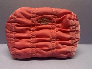 COACH HOT PINK Gold Zipper And Logo SMALL COSMETIC CASE C4224 ZIP TOP PREOWNED - Picture 1 of 9
