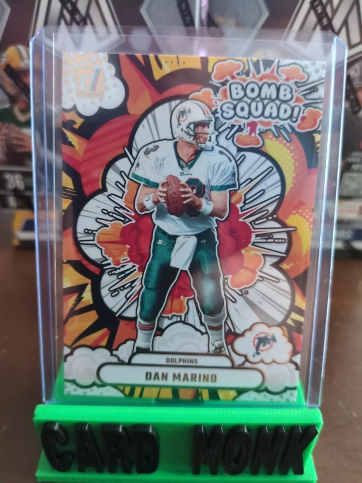 Panini Donruss 2025 - Bomb Squad Dan Marino Miami Dolphins #BS-DMO Foto 1 de 2