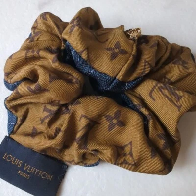 Louis Vuitton Scrunchie Hair tie Navy Khaki Satin Denim Hair Accessory - Image 1 of 3