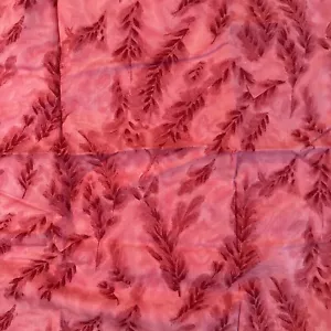 "Tela de acolchado de algodón rosa rojo estampado de hojas 126 X 36"" 3,5 yardas" - Imagen 1 de 3