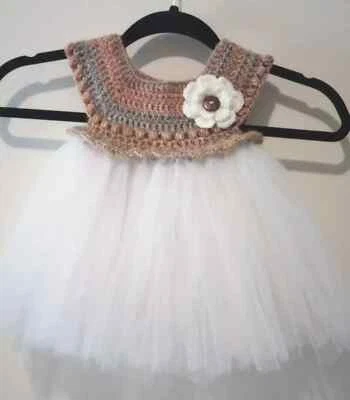 Hecho a mano crochet bebé niña tutú vestido fiesta 12-18 meses tul cosecha marrón Foto 1 de 2