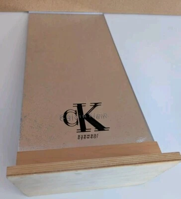 Letrero de exhibición de madera y espejo vintage de los 90 Calvin Klein CK Store 8”x18,5” Foto 1 de 4
