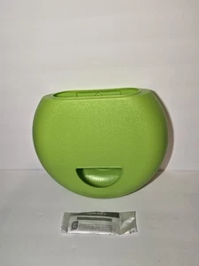 Tupperware Bag Saver Plastic Grocery Shopping Bag Holder Wall Mount #2681 Green - Picture 1 of 8