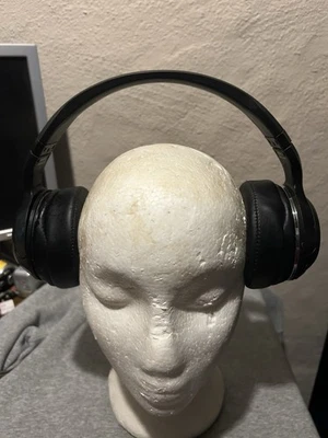 Skullcandy Hesh 2 Unleashed Wireless Over the Ear Headphones - Black - Image 1 of 2