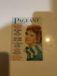 PAGEANT September 1960 STARLETS DORIS DAY WWII Bob Capa Ernie Pyle Bill Mauldin - Imagen 1 de 7
