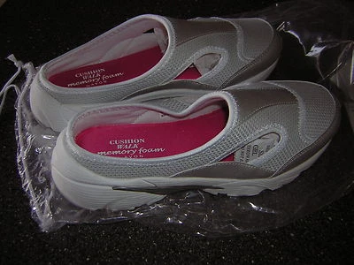 Nuevo en caja Nuevo 6 cojines caminar espuma viscoelástica fácil ajuste zapatos de mula de Avon Foto 1 de 4