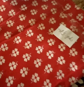 Red Cotton Linen Lawn w white flowers Vtg New Mid Weight Fabric 2.67 Yards 44” - Picture 1 of 3