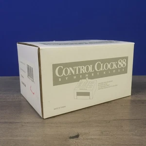 RARE Cambridge Soundworks Control Clock 88 by HENRY KLOSS NEW IN BOX - Picture 1 of 3