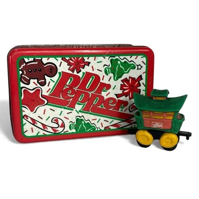 Lote de tren promocional caja de lata de caramelos de pan de jengibre Navidad Dr. Pepper vintage Foto 1 de 4