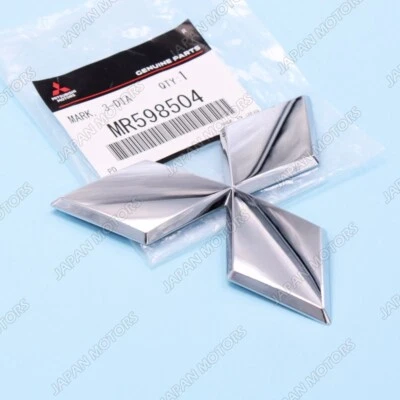 Rejilla del radiador delantero OEM Mitsubishi tres diamantes logotipo emblema Outlander Lancer Foto 1 de 4