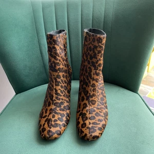 Ted Baker Faux Leopard Fur Brown Boots Size 6 Hardly Worn - Picture 1 of 6