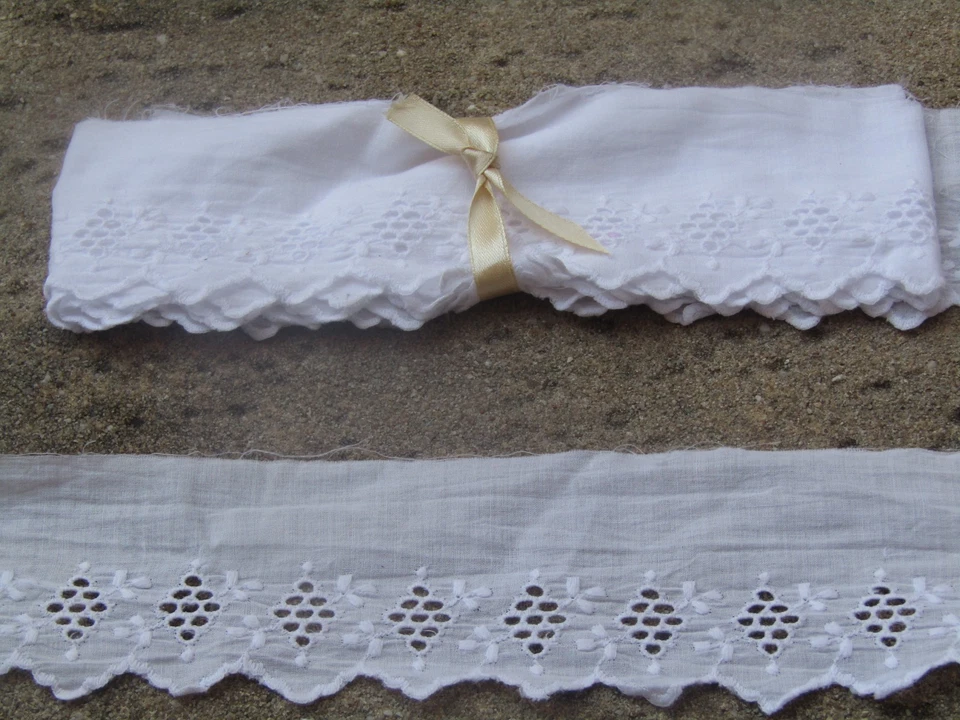 270 cm de  dentelle ancienne broderie anglaise largeur 7,5 cm coton fin - Photo 1/3