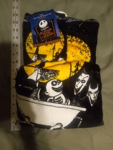 The Nightmare Before Christmas Lock, Shock & Barrel Towel Set Hot Topic NEW Rare - Picture 1 of 7