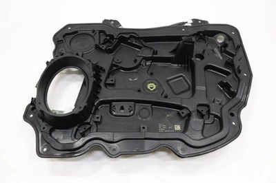 2020 - 2025 CHRYSLER VOYAGER FRONT RIGHT SIDE DOOR WINDOW REGULATOR OEM - Image 1 of 4