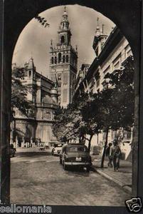 ANTIGUA POSTAL SEVILLA LA GIRALDA DESDE EL PATIO DE BANDERAS POSTCARD CC01019 - Picture 1 of 1